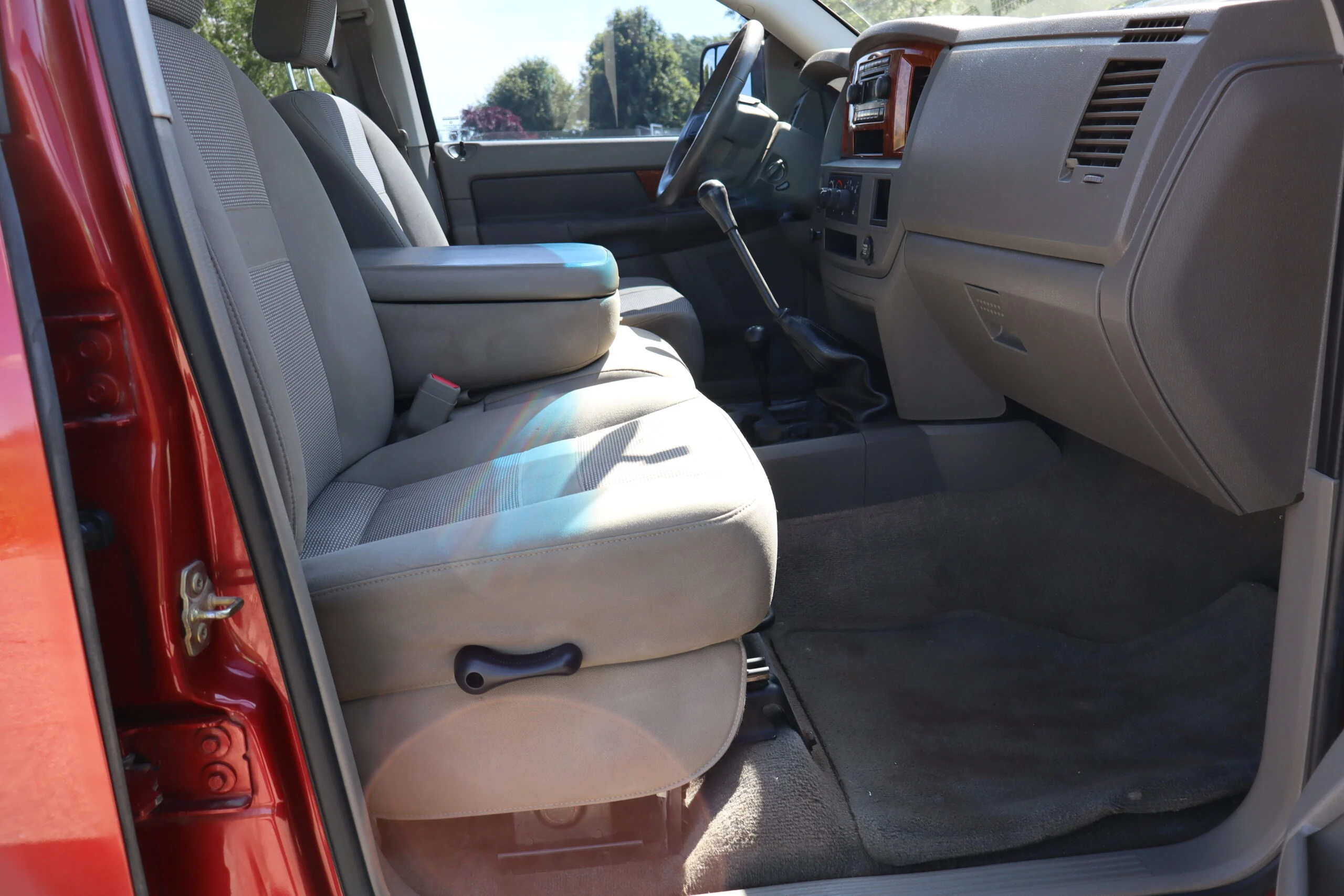 2006 Dodge Ram 2500 Pickup SLT - Photo 18