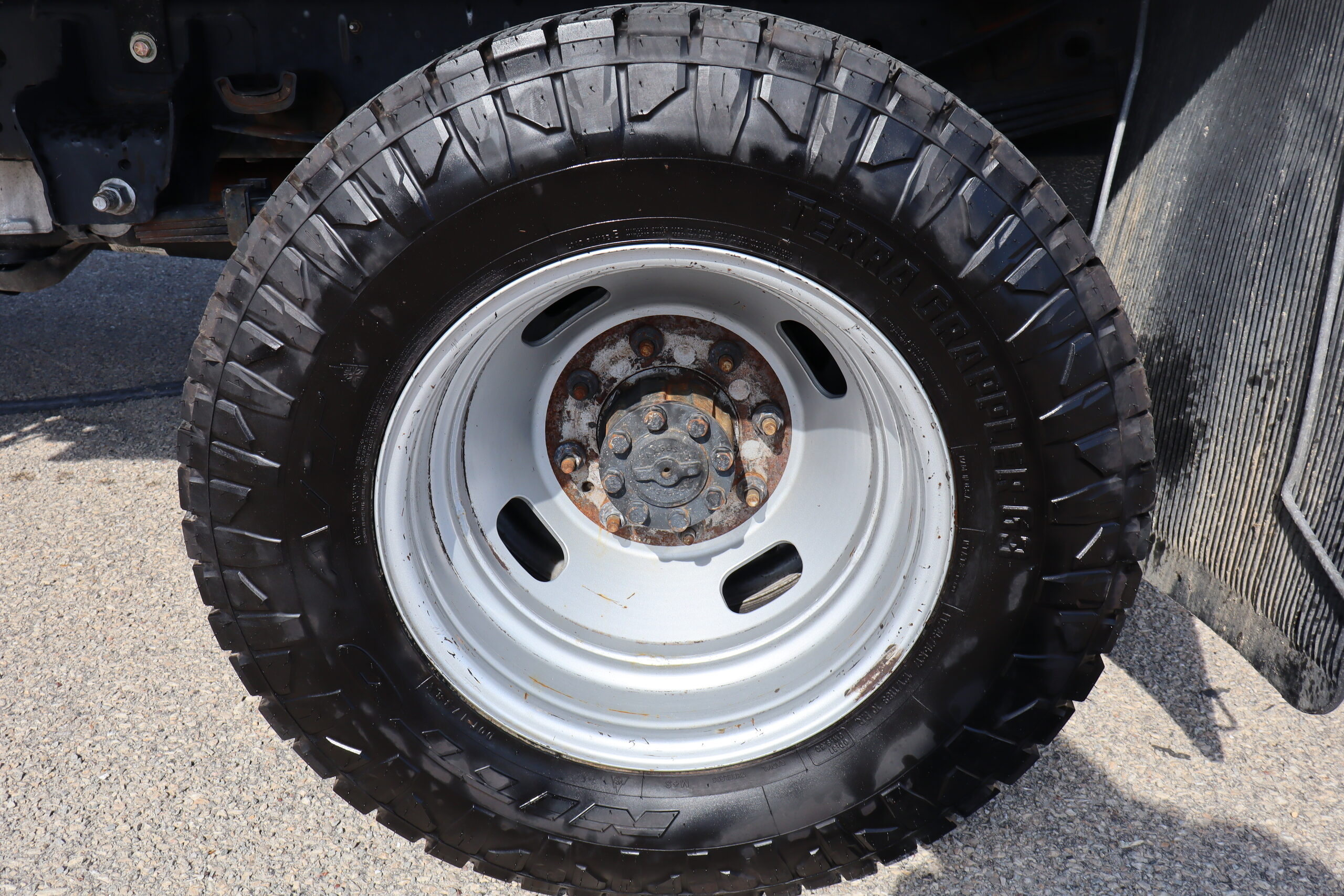 2023 Ford F-350 Super Duty Chassis Cab XL - Photo 46